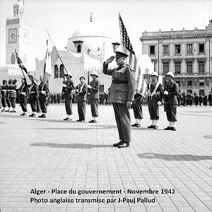 Place-du-Gouvernement photo anglaise